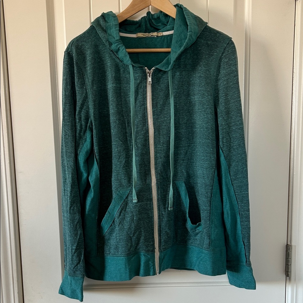 Abbot Main Teal Knitwear